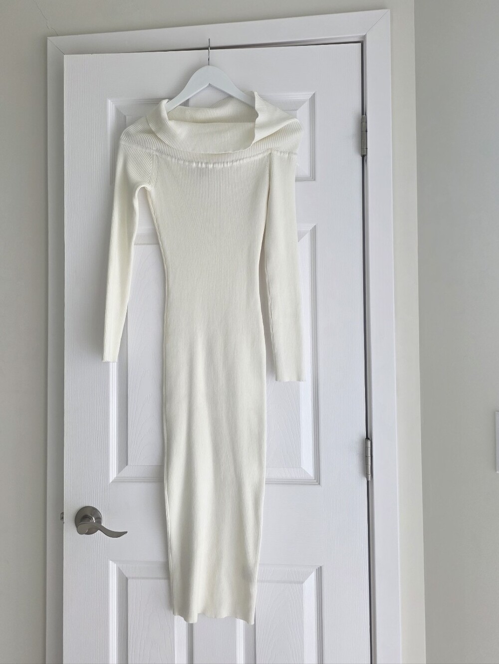 J for Justify Cream Off-Shoulder Ribbed Long Sleeve Midi Dress